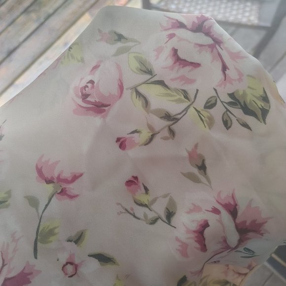 Kismet tank top ( silky feel) - Picture 5 of 6